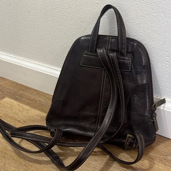 Vintage brown genuine leather Mini Backpack - Picture 3 of 8